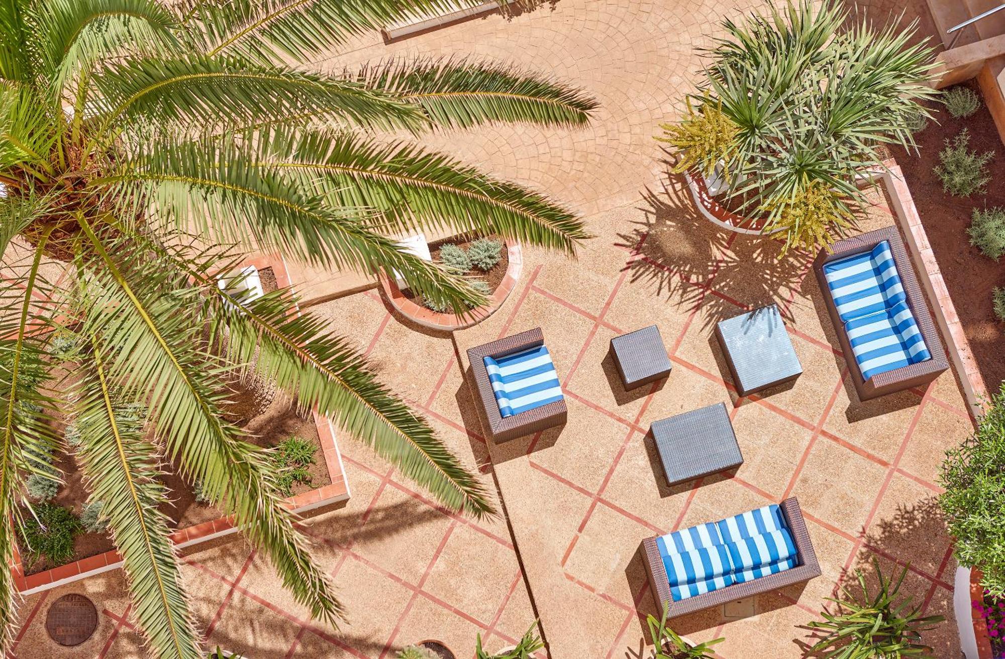 Universal Hotel Cabo Blanco - Adults Only Colonia de Sant Jordi Екстер'єр фото